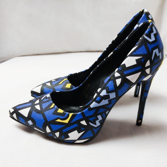 Athena Shoes - NWT Sz 7.5 Athena Stiletto Heels Blue Black 😻